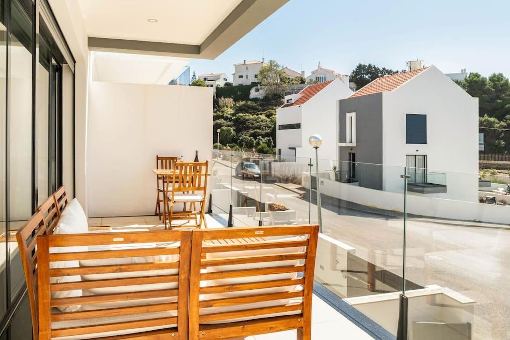 Beach, Ocean View & Bright House Ericeira Exterior photo